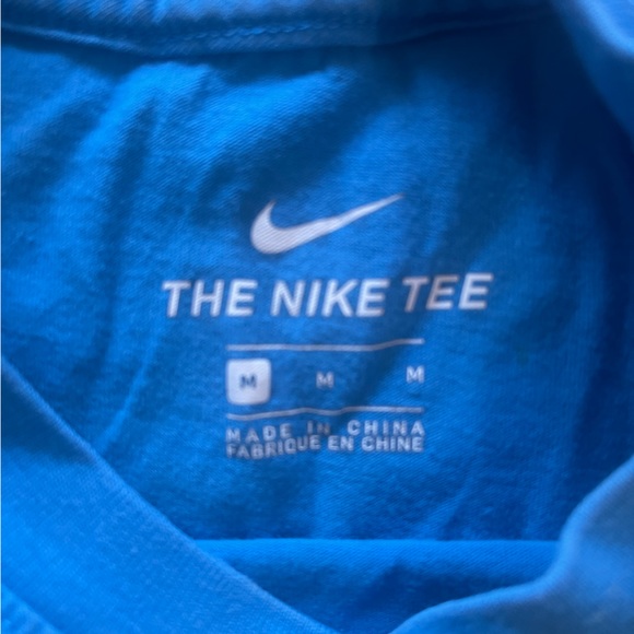 Nike men’s medium blue t-shirt - Picture 2 of 4
